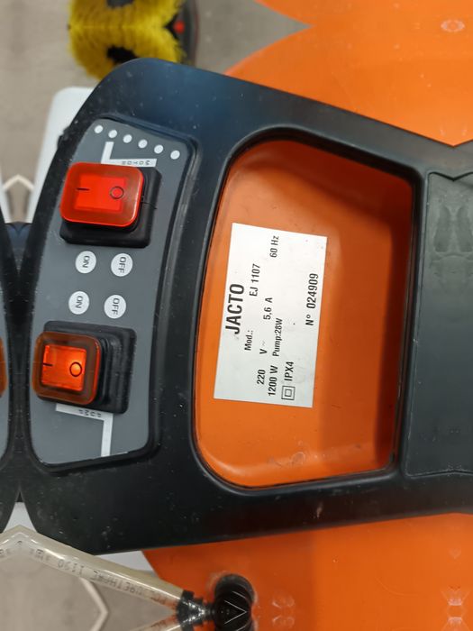 Професионален екстрактор Jacto