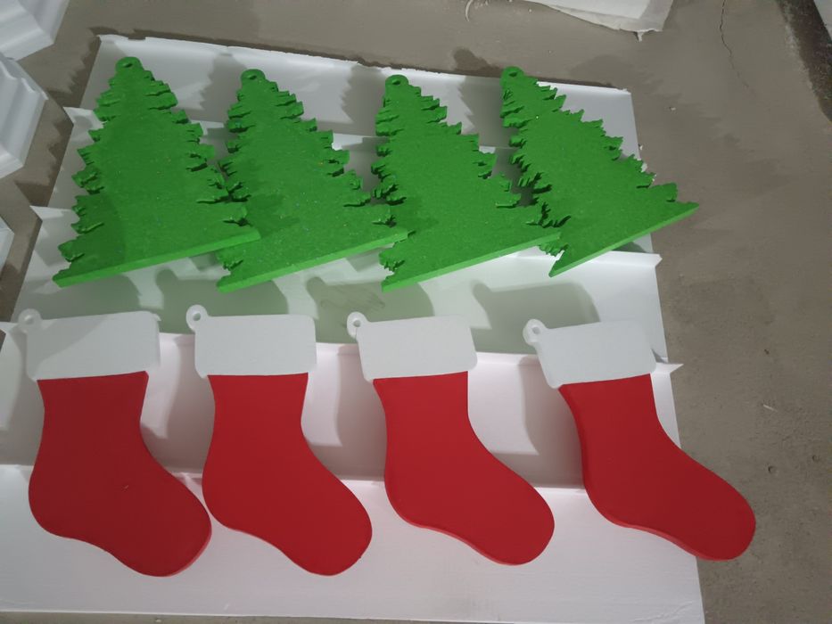 Новогодний декор из пенопласта