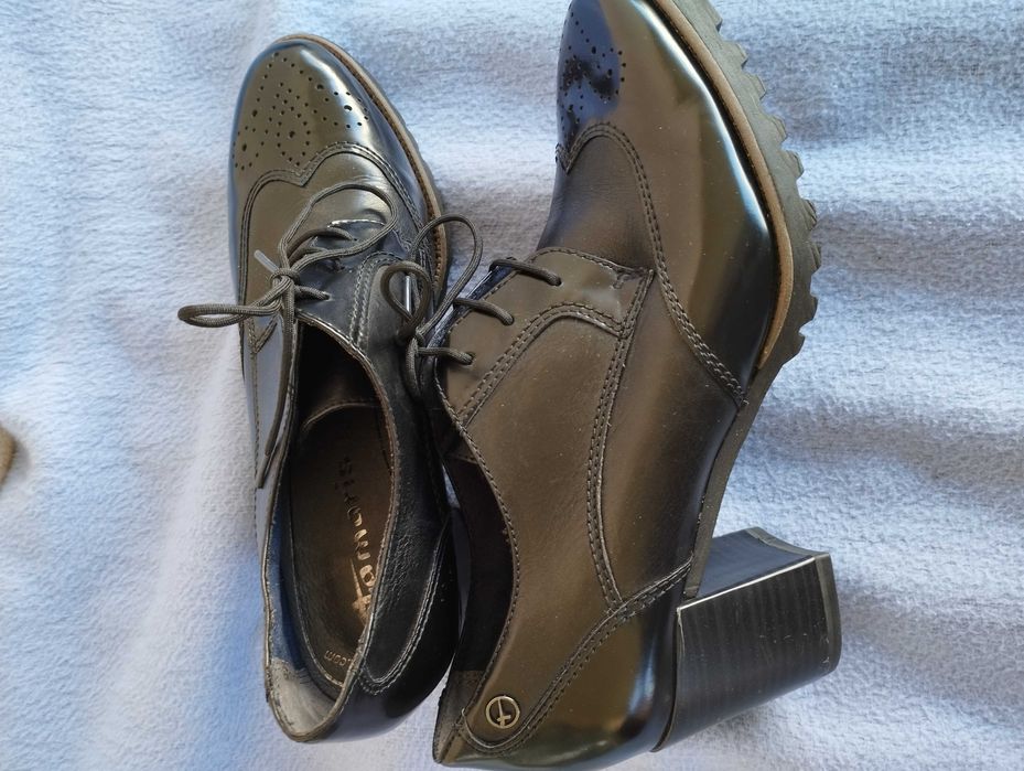 Обувки Gabor , Tamaris, Clarks и Lacocki номер 39.
