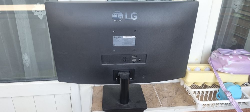 Монитор Lg 24 dm
