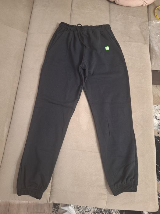 Pantaloni trening ,2 perechi,noi