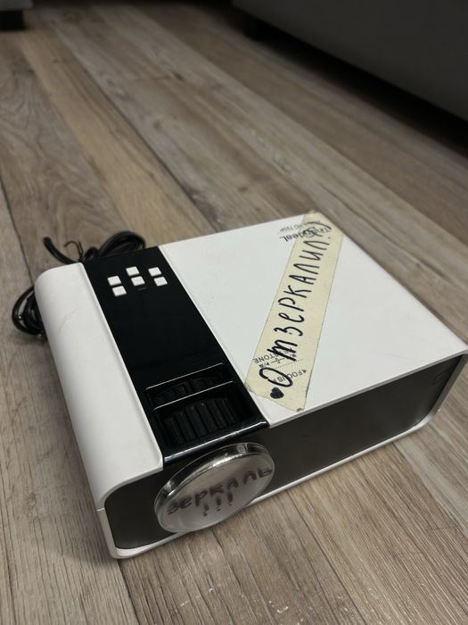 Продам проектор новый!