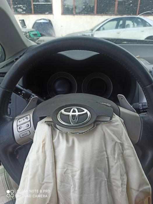 2бр. Аурис 1.6 на части