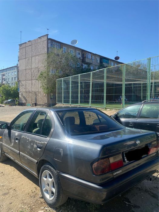 Nissan Primera 1991 г.