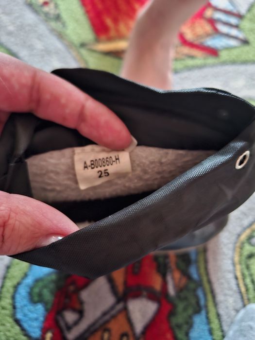 Продам детские резиновые сапоги