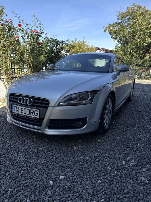 AUDI TT