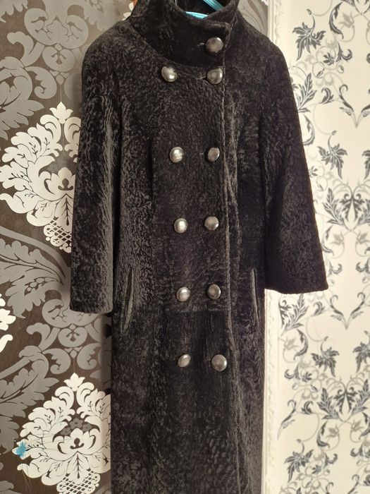 Продаётся верхняя одежда