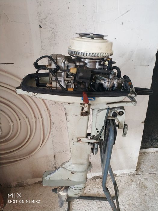 Лодочный мотор ветерок 12