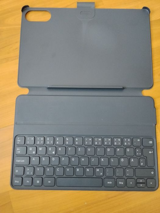Xiaomi Redmi pad pro със Xiaomi pen и Xiaomi pad pro keyboard