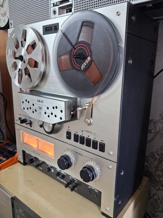 Катушечный машнтитофон Akai gx-266D