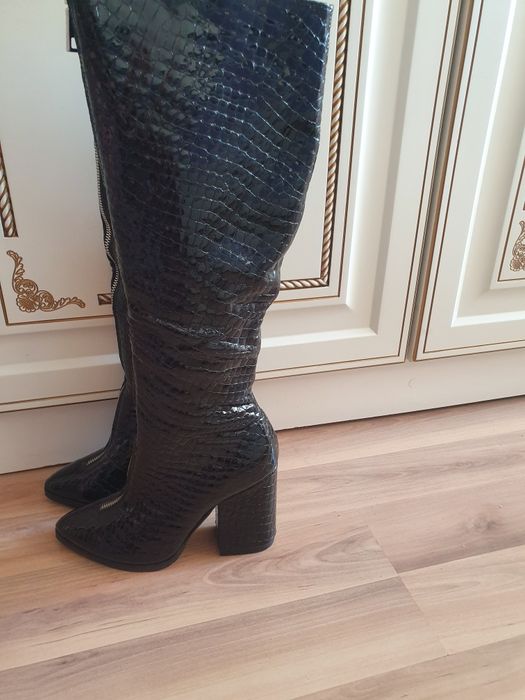 Сапоги лаковые..