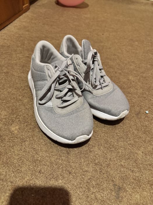 РАЗПРОДАЖБА!! Мъжки и Женски обувки  по 20 евро