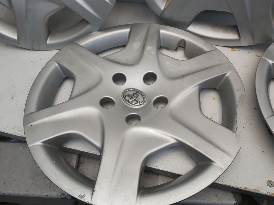 Тасове Toyota 16 оригинални