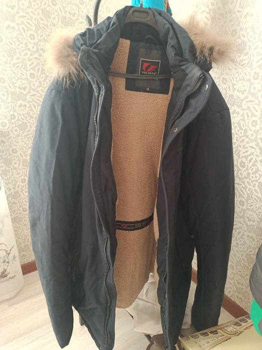 Продам зимнюю куртку