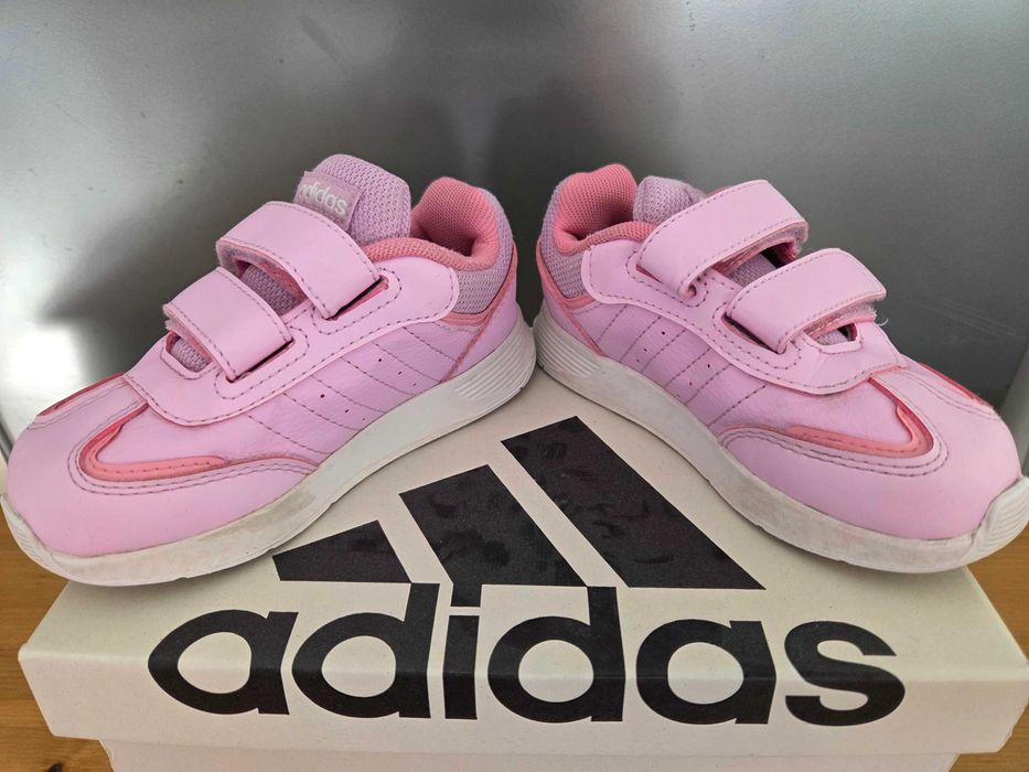 Маратонки Adidas, 25 1/2