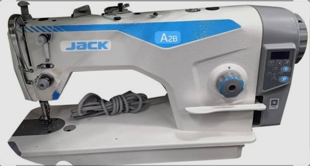 Швейная машина компании Jack