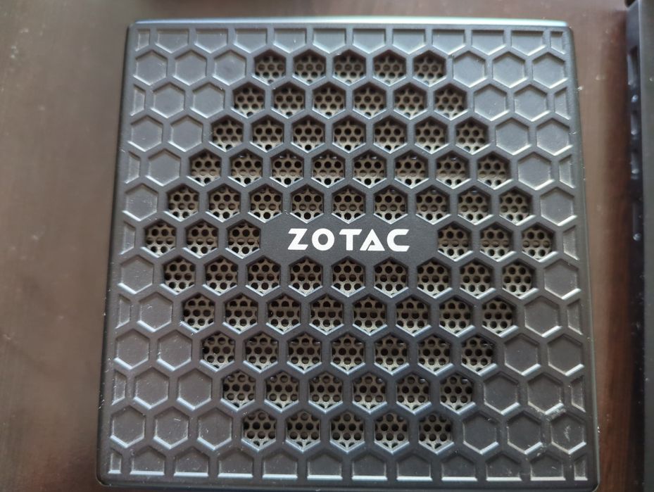 Оригинален Zotac Mini PC - ci323nano fanless