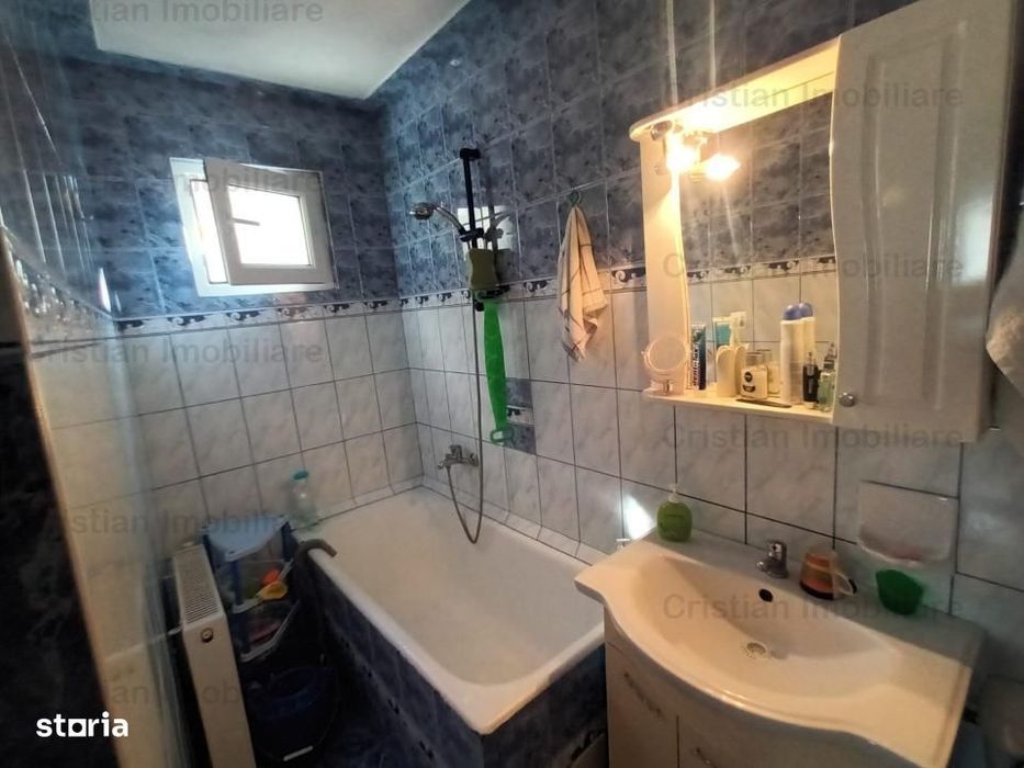 Apartament 3 camere confort 1 decomandat zona Vidin