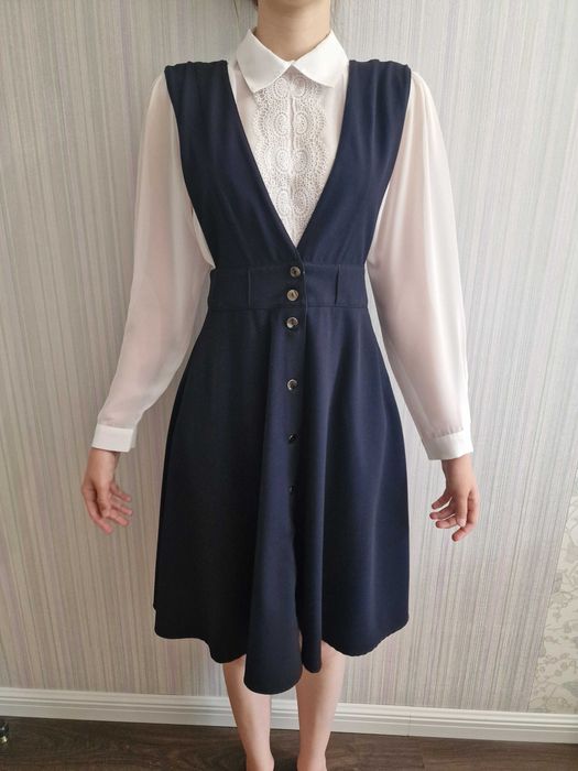 Школьный сарафан и блузка