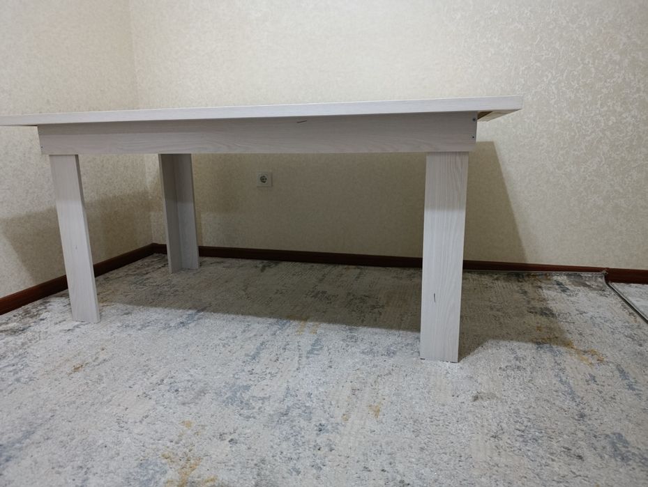 Стол гостинный  от производителя