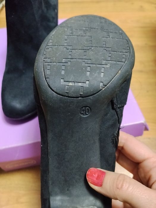 Botine negre din velur Graceland