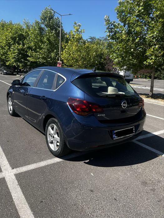 Opel astra J 2012