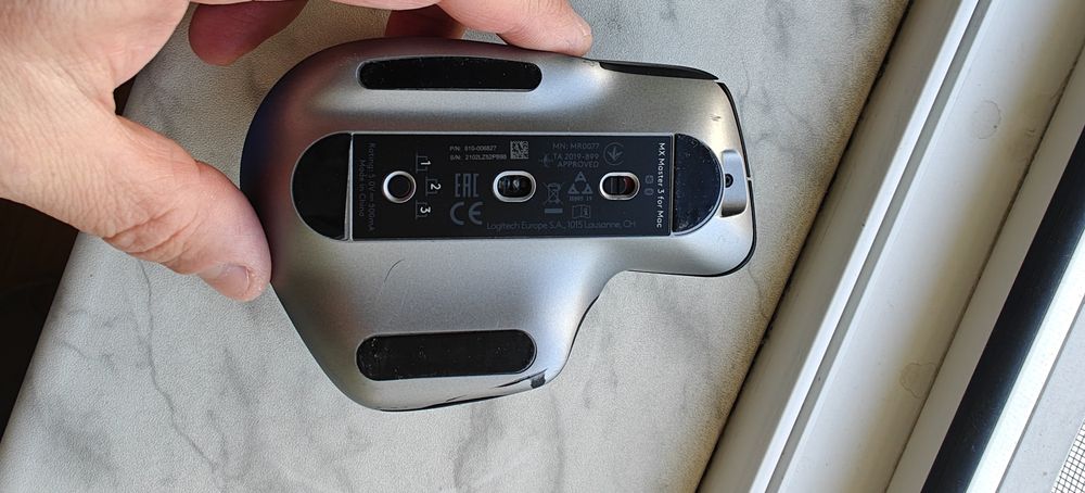 Mouse Logitech MX Master 3 cu dongle Unifying si baterie schimbata