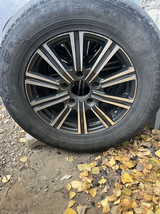 Продам резину 18 (Без дисков)