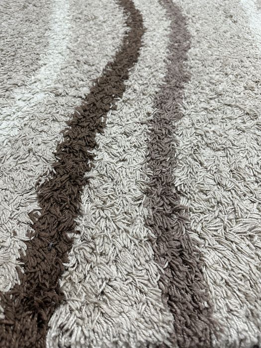 Продам ковер травка 2*3