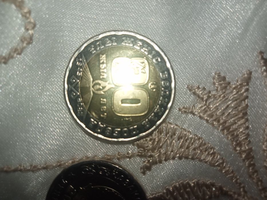 Продам манета новый