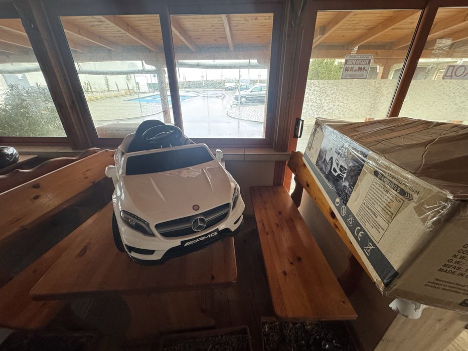 Децка електрическа кола