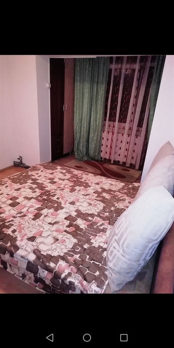 Închiriez apartament cu doua camere