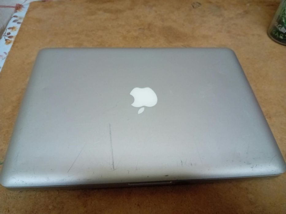 Vand laptop pentru piese Apple MacBook Pro de 13,3 inch