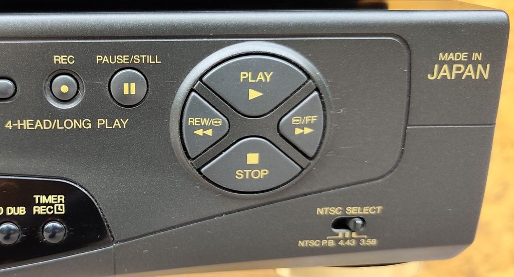 HI-FI STEREO  видеомагнитофон