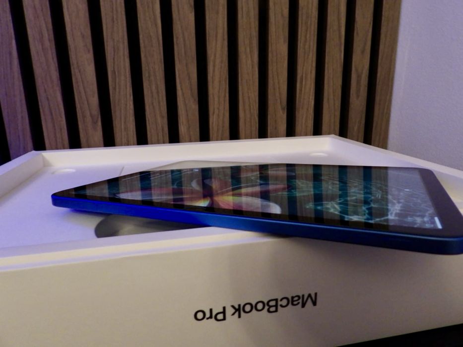 Apple iPad 10 (2022) 64GB Blue + tastatură ESR