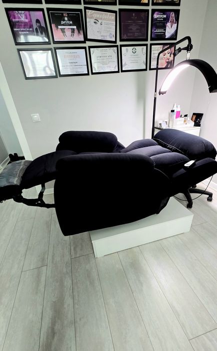 Реклайнер + подиум с полочками