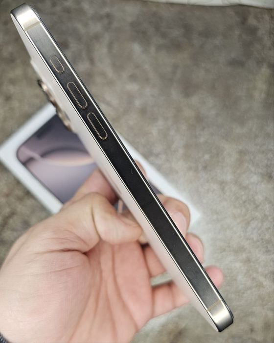 iPhone 16 Pro Max 256 GB karobka dok