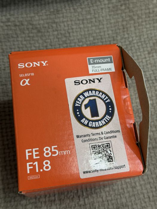 Объектив Sony FE 85mm f/1.8