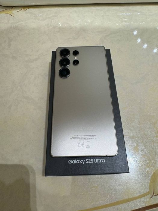 Yangi S 25 Ultra bron plyonka bo'lgan 100% hamma narsasi