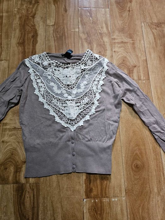 Продам кофточки для девочки