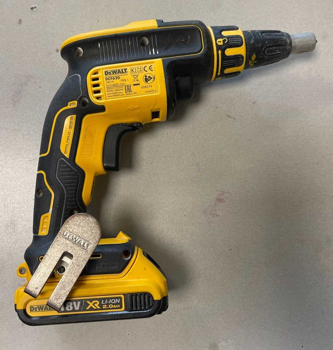 Комплект ударен винтоверт DeWalt DCF787+ DeWALT DCF620