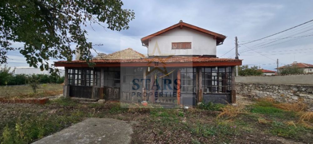 Продажба Къща гр. Аврен - с. Приселци 215m² и двор 1265m²