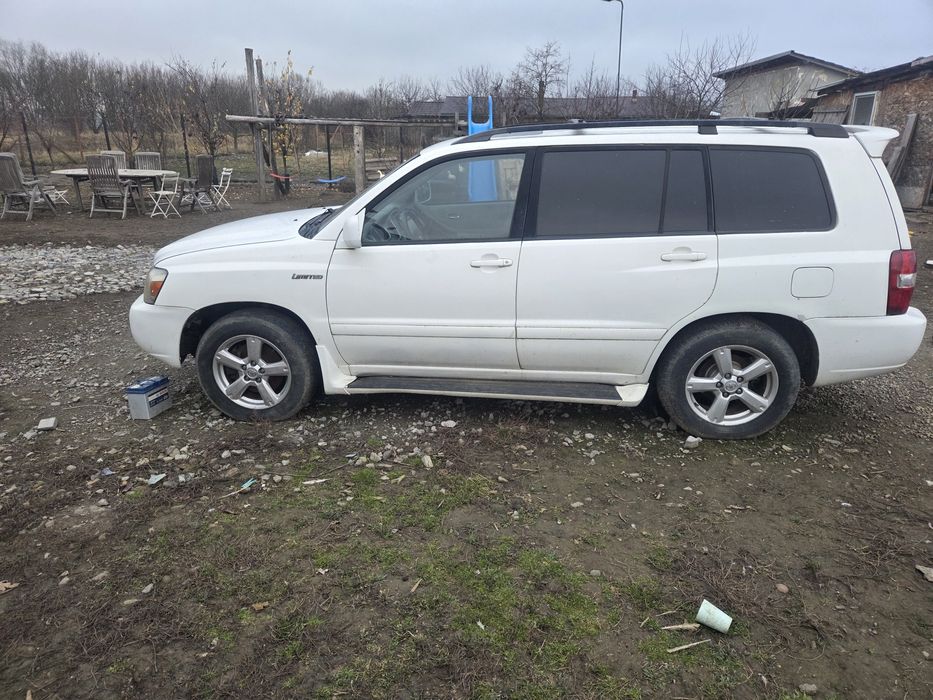 Toyota highlander