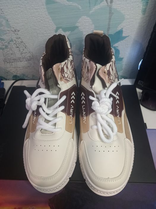 Кросовки EU 45/28,5 см. Новые