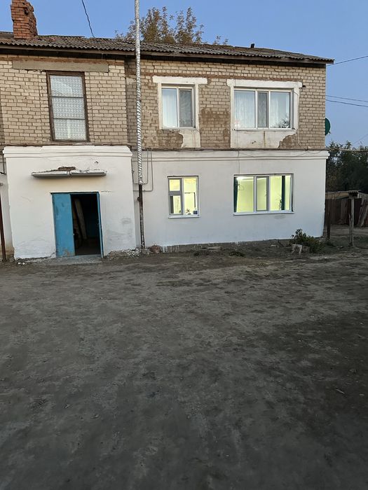 Уй сатылады сарайы бар