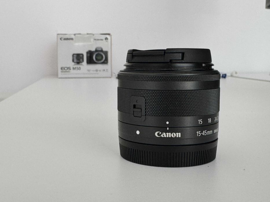 Canon EOS M50 + obiectiv EF-M 15-45mm IS STM — kit complet, la cutie.