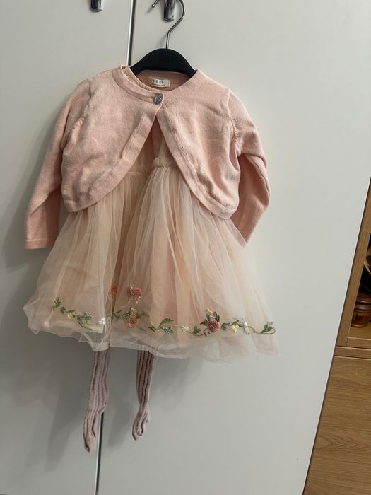 Бебешки лот 6-9м за момиче