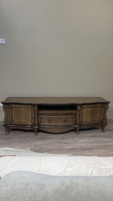 Тумба под телевизор