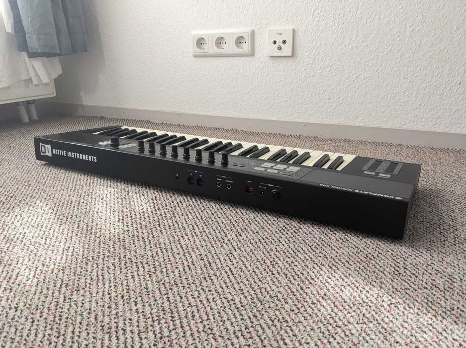 Native Instruments Komplete Kontrol S49 MK1 MIDI-keyboard
