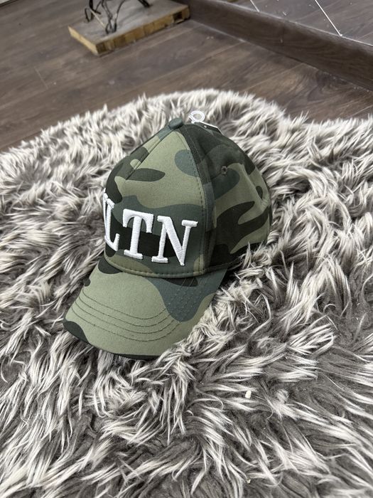 Sapca Valentino model rar Premium